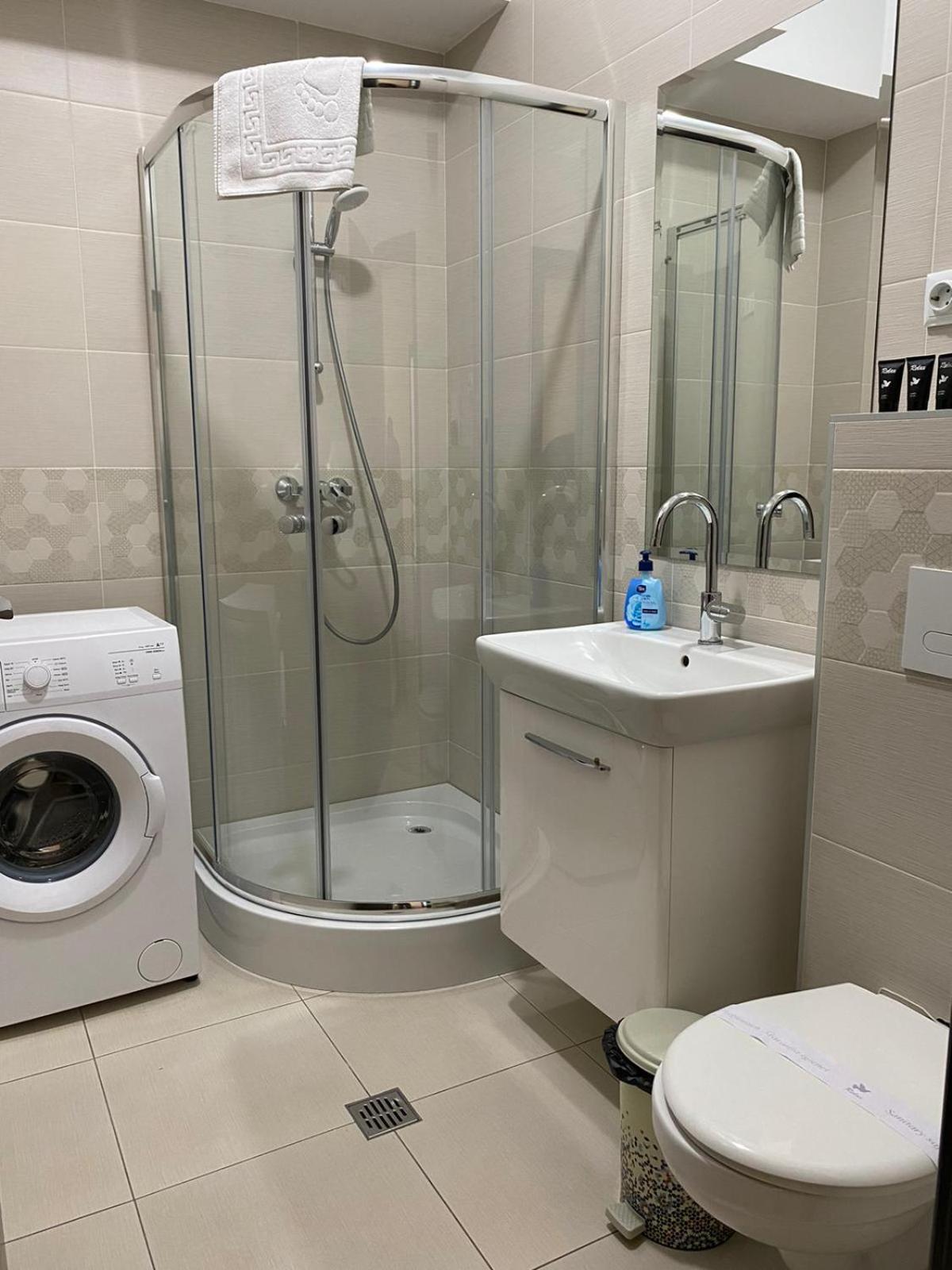 Luxury Glam Apartments Iasi At Lazar Palas Eksteriør bilde
