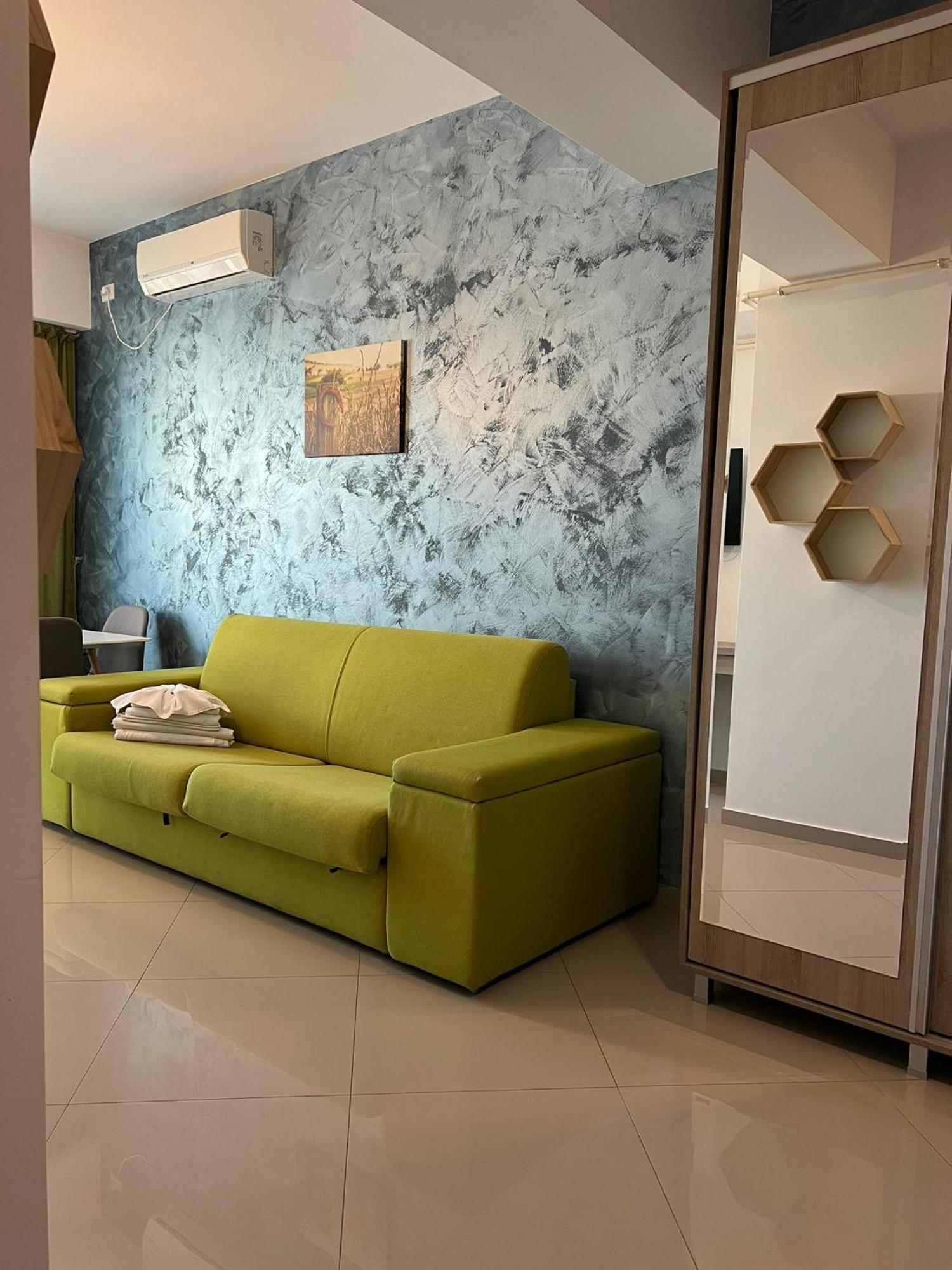 Luxury Glam Apartments Iasi At Lazar Palas Eksteriør bilde
